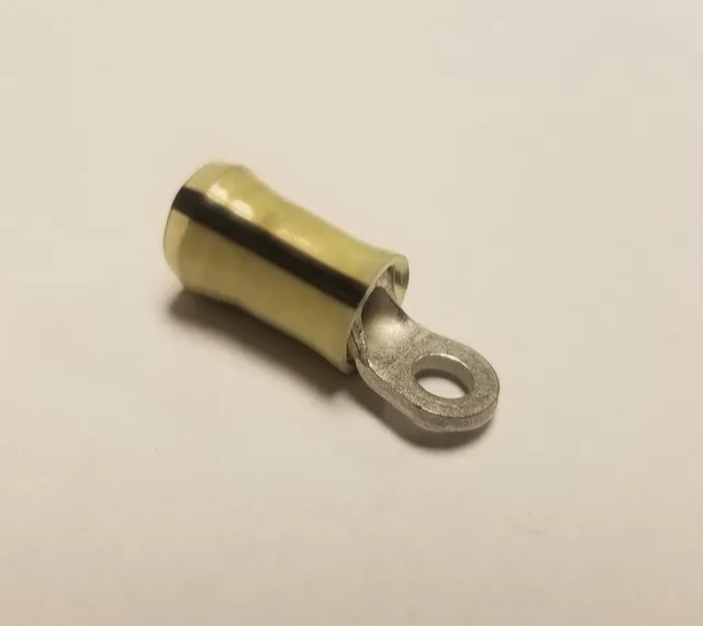INSULATED EYELET #14-16 FOR #6 STUD